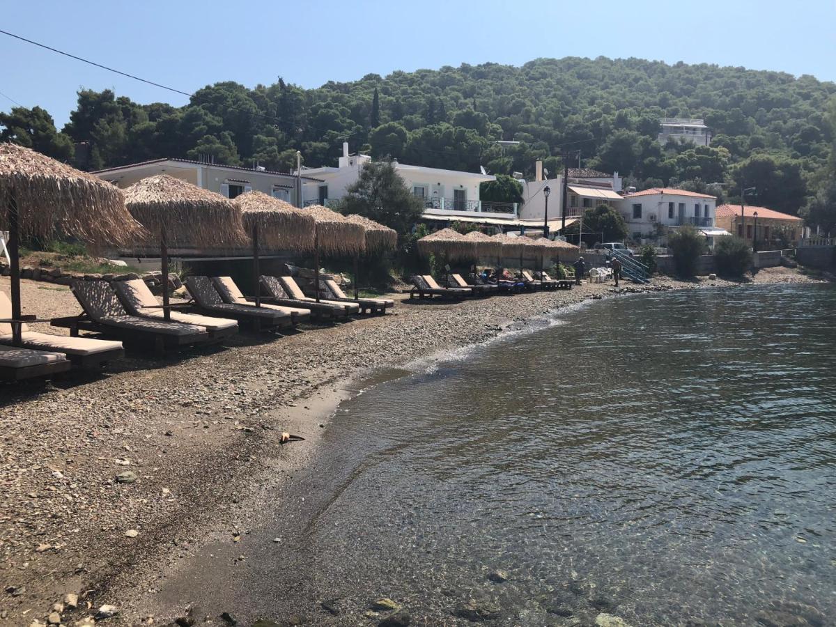 Helen Hotel Poros Town Exterior photo