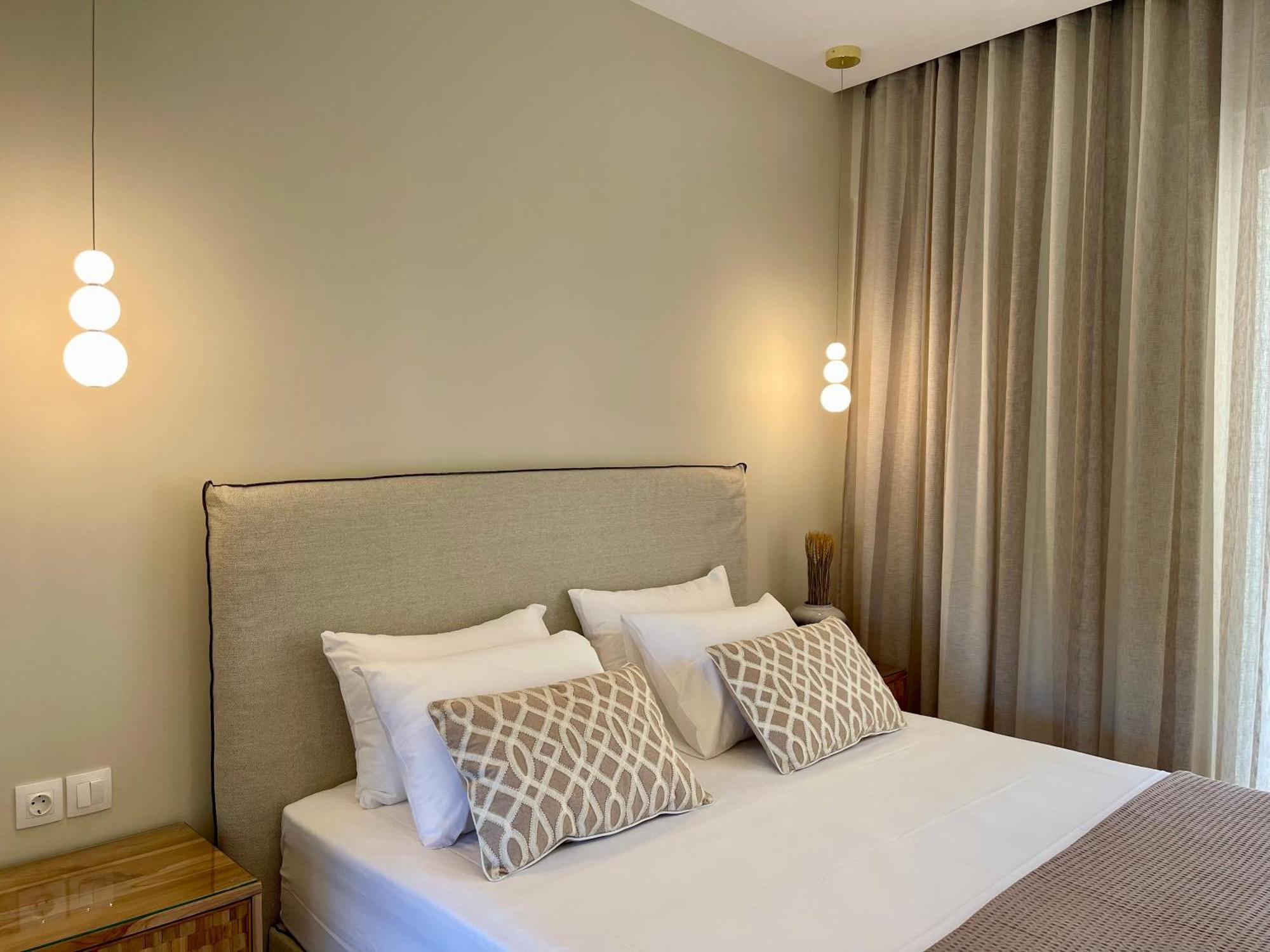 Helen Hotel Poros Town Exterior photo